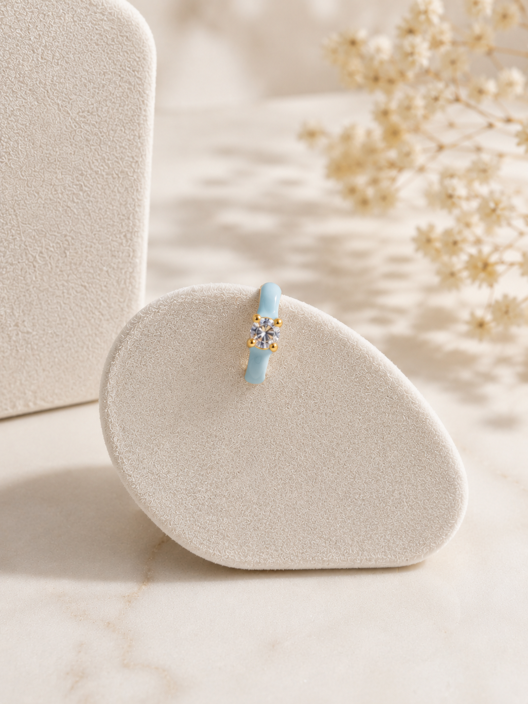 Earcuff Sunny color