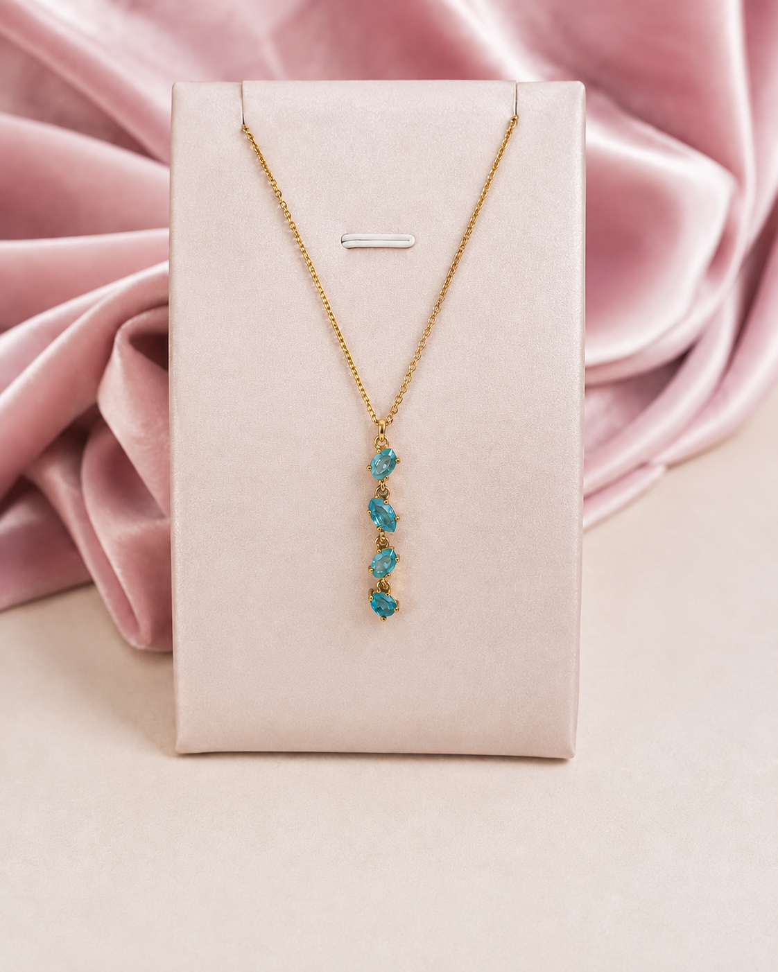 Collana Ice