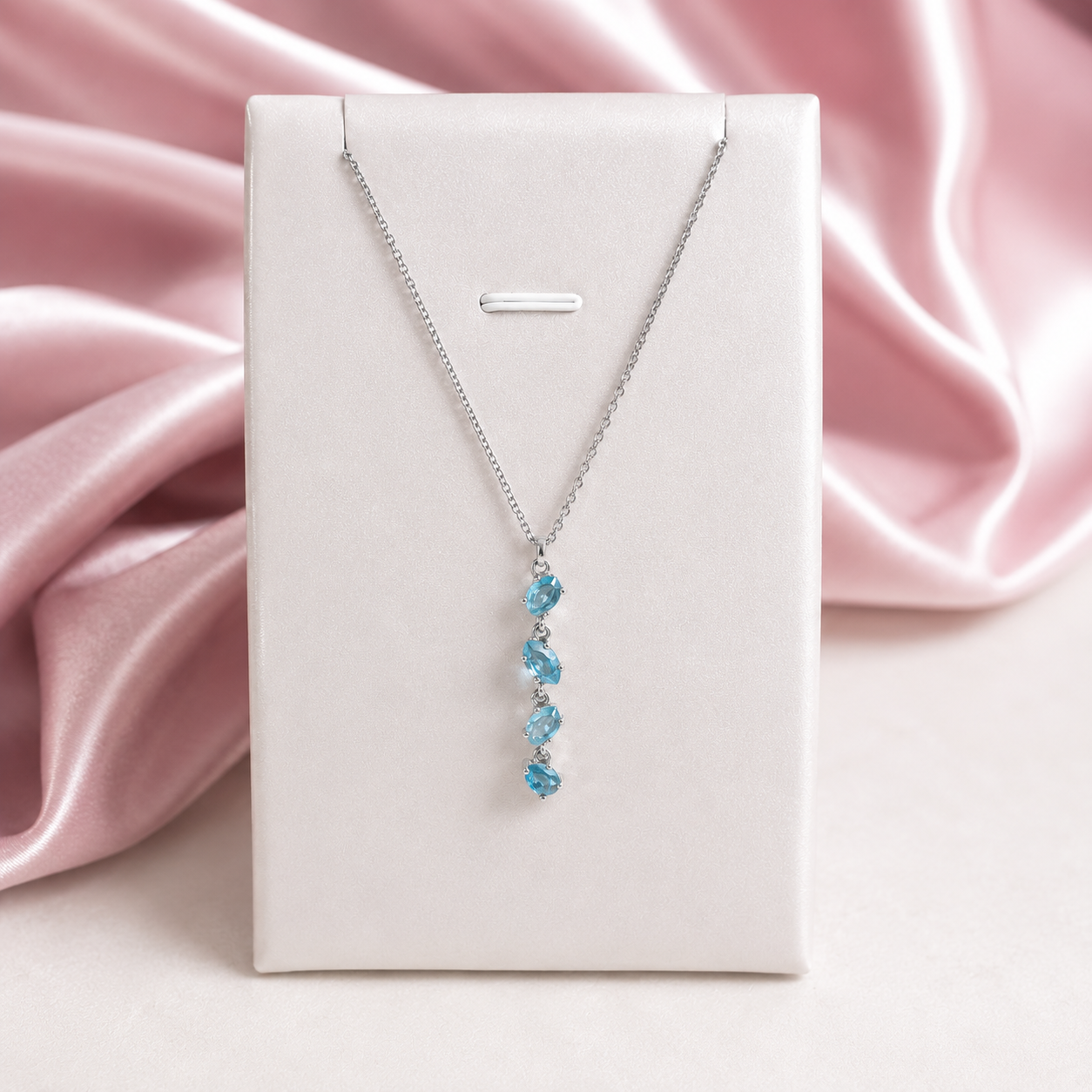 Collana Ice