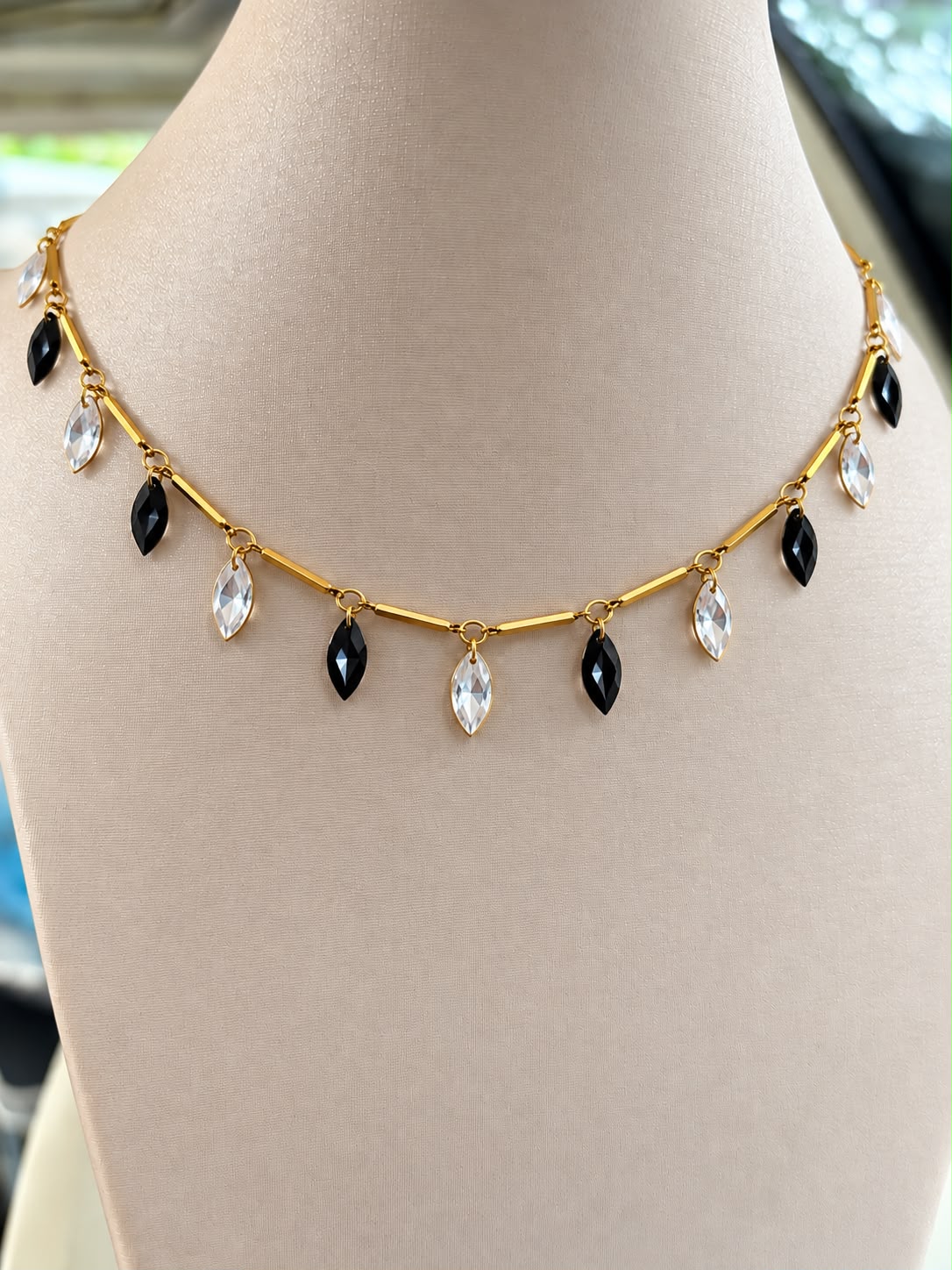 Collana raiss